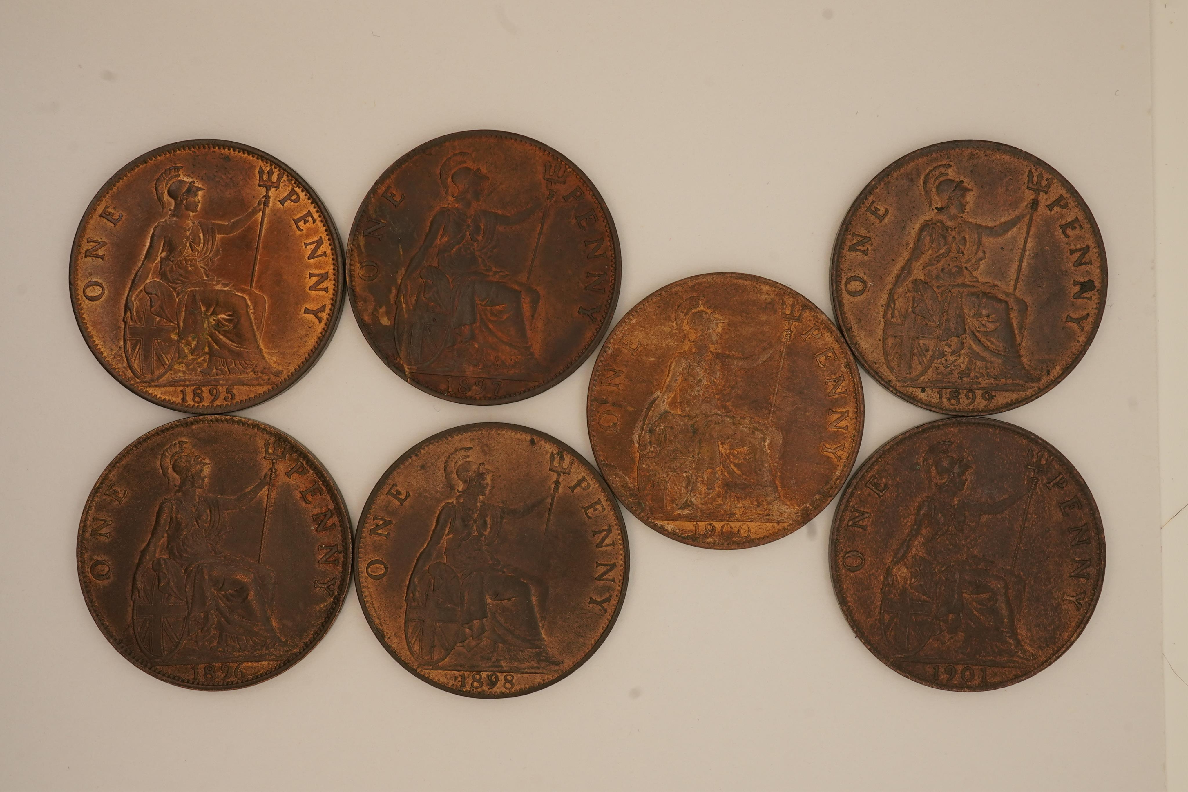 British coins, Victoria, date set of seven bronze pennies, Veiled Head issue 1895-1901;, 1895, Fr. 141, EF, toned, some lustre, 1896, Fr. 143, EF, dark toned, some lustre, 1897, Fr. 145, about EF, dark toned, some lustre